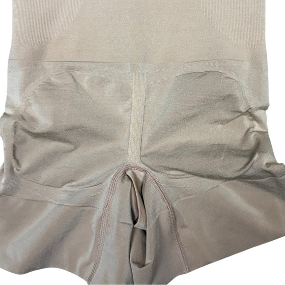 Pinsy Butter Sculpt Seamless Shapewear Bodysuit, Medium Beige, NWT - Picture 6 of 11